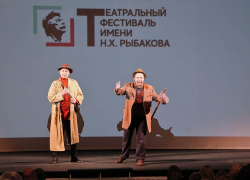 Мотоцикл для тамбовского волка: в Тамбове открылся 16 театральный фестиваль имени Николая Рыбакова (12+)
