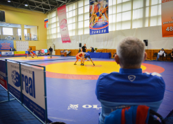 Борцы из 21 региона приехали в Тамбов для участия в Мемориале Евгения и Сергея Артюхиных 