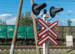Тамбовчане просят построить мост через переезд на Авиационной