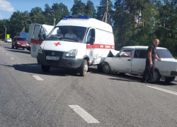 Под Котовском «семёрка» врезалась в машину «скорой помощи»