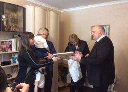 150 тысяч рублей собрал депутат Госдумы Александр Поляков на лечение маленького мичуринца 