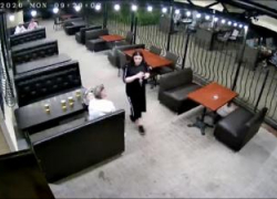 Полицейские нашли подозреваемую в краже сумки в кафе Набережной Тамбова