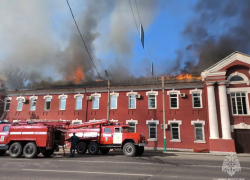 В Мичуринске горел городской суд в старинных «Красных казармах»