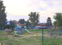 В Покрово-Пригородном на месте детской площадки хотят построить "Магнит"
