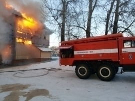 В рабочем посёлке Умет полностью сгорело здание вокзала