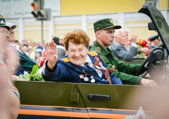 На главной площади Тамбова прошел парад Победы