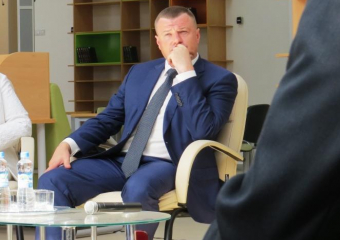 День знаний в новом формате: уроки лидерства школьникам региона преподаст губернатор 
