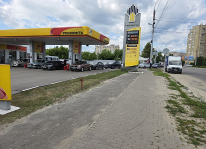 На заправках «Роснефти» в Тамбовской области ввели ограничение на продажу топлива