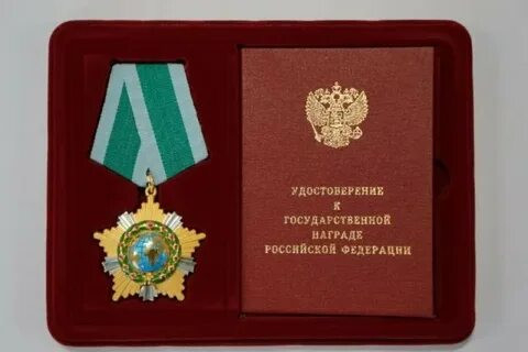 Бывший губернатор Олег Бетин получил орден Дружбы