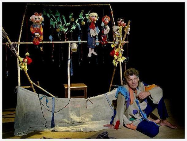 Экс-режиссер тамбовского кукольного театра создал альтернативный частный «Дядя театр»