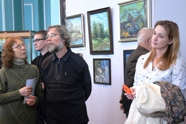 В Тамбовской картинной галерее открылась выставка студентов и преподавателей ТГУ