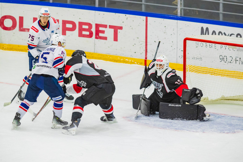 Самарский ЦСК ВВС с футбольным счётом обыграл ХК «Тамбов»