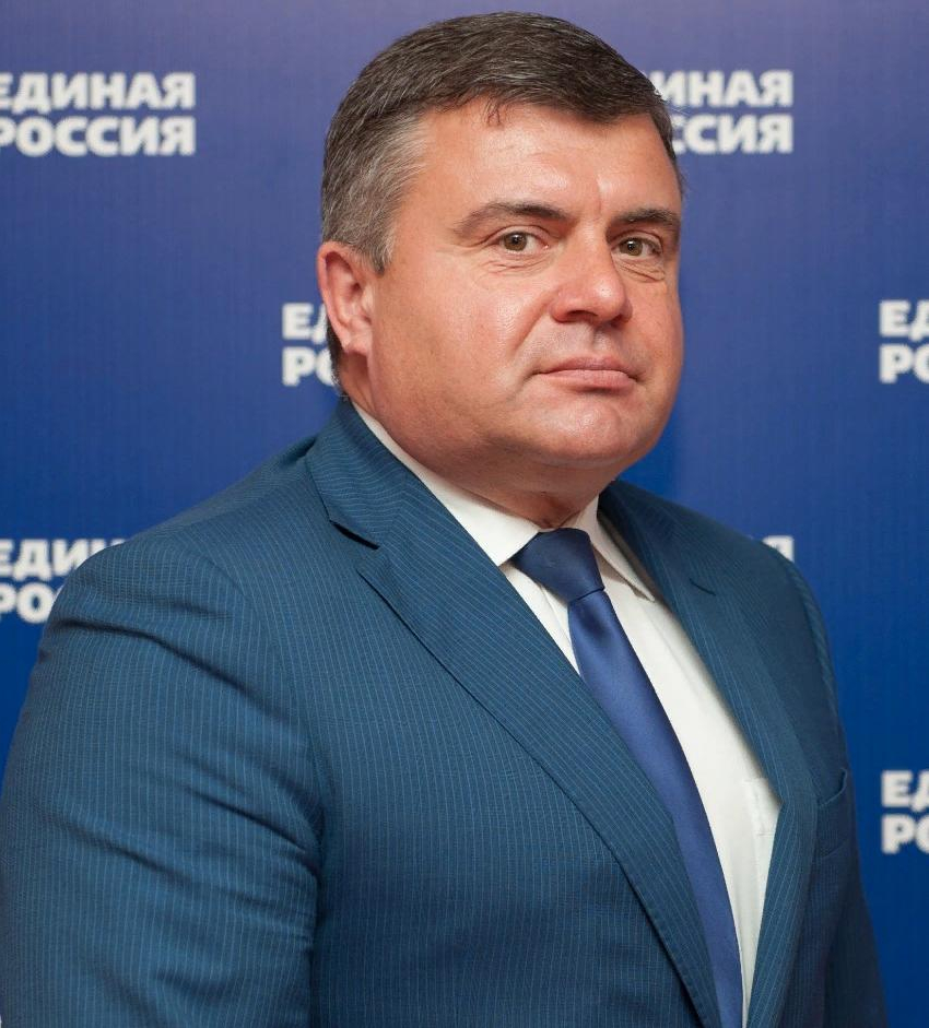 Депутат облдумы Алексей Жирнов обвиняется в мошенничестве