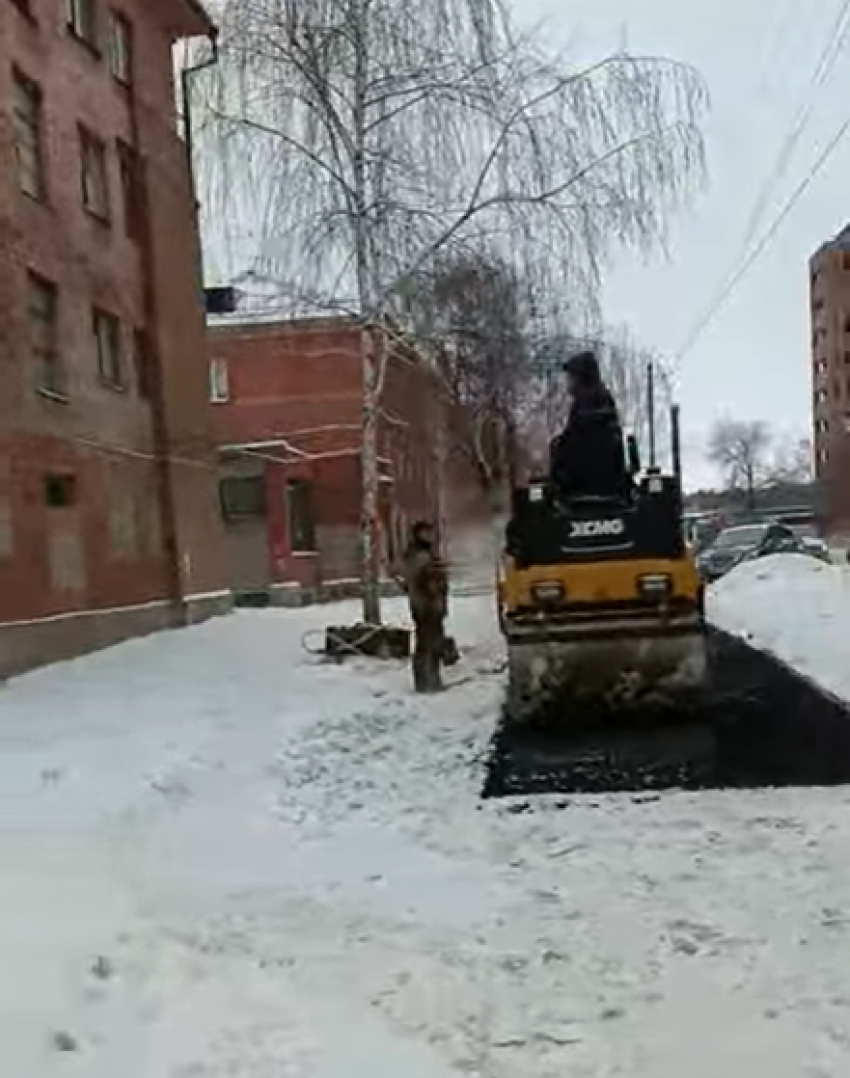 Глава Котовска отменил асфальтирование тротуаров зимой, тендеры на которое сам и санкционировал