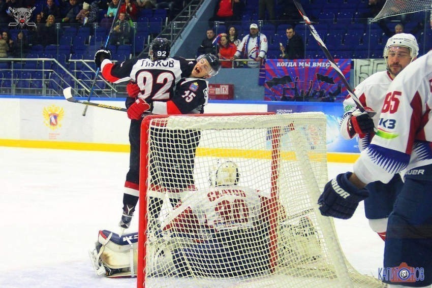 Хоккеисты «Тамбова» вырвали победу в ответном матче с «Мордовией"