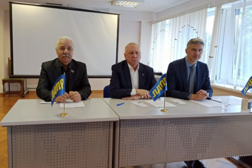 Тамбовское отделение ЛДПР выдвинуло Олега Морозова на пост главы региона