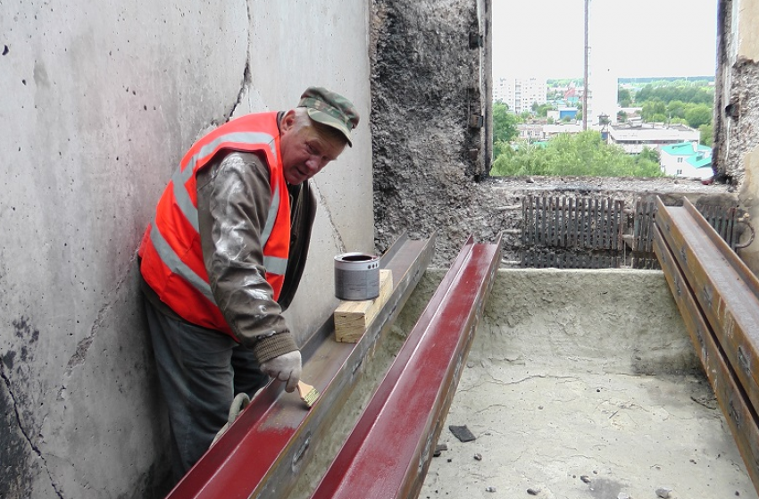 Полным ходом идут работы по ремонту жилого дома, пострадавшего от взрыва газа в Моршанске 
