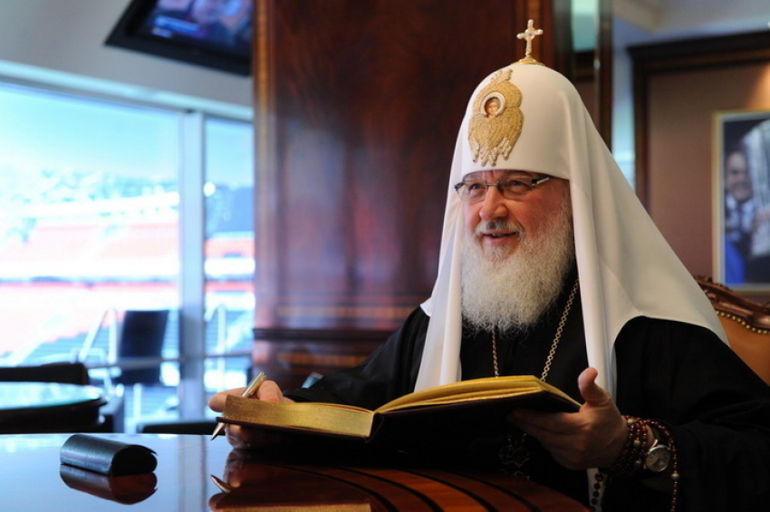 В день своего 70-летия Патриарх Кирилл отметил, что понимает: «В настоящий момент запретить аборты невозможно".