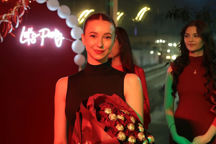 «Раммштайн», кофе и жемчужная сумка: как Дарья Никулина стала «Мисс Талант‑2026»