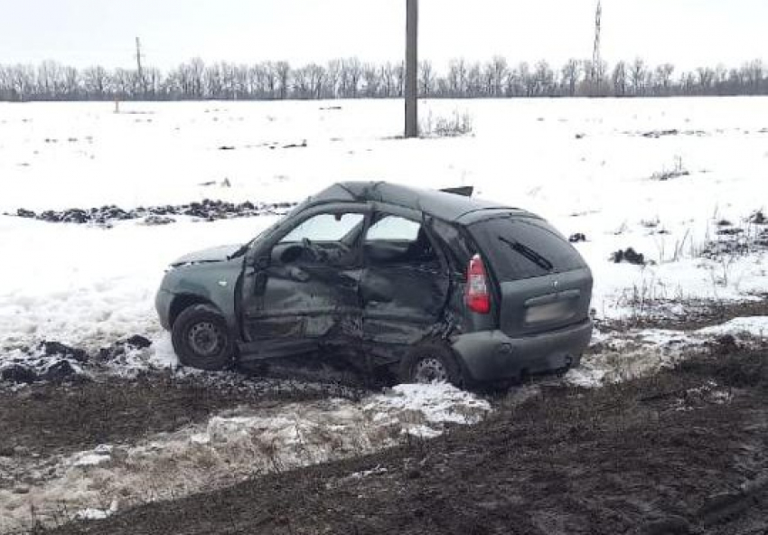 Пожилая пара погибла в аварии в Сампурском районе