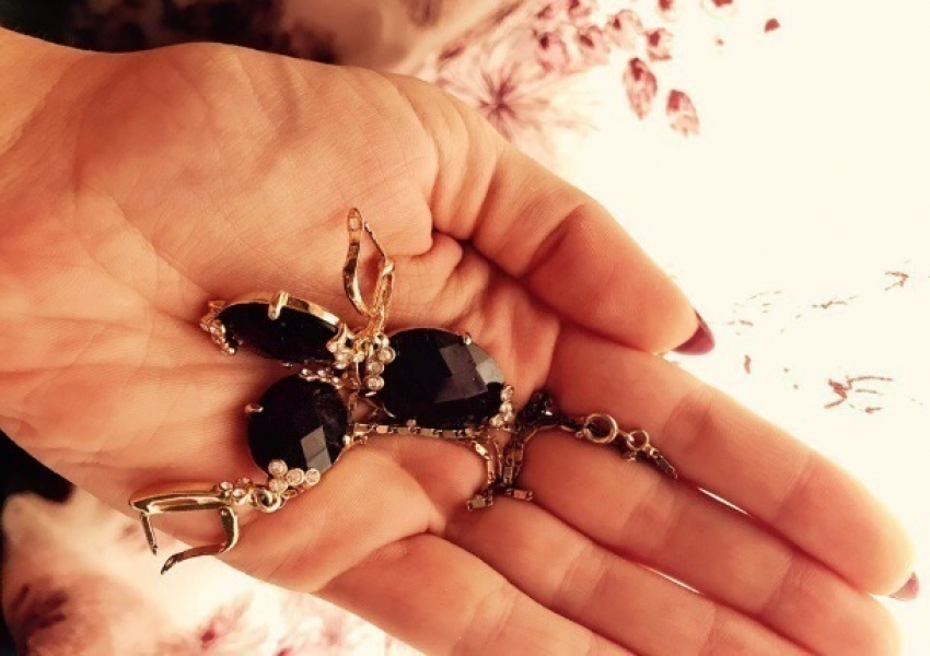 Карму тамбовчанки «очистили» цыгане на 40 тысяч рублей