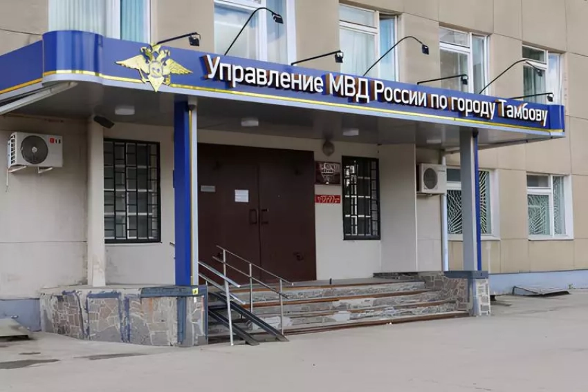 24‑летняя тамбовчанка угнала такси и отправилась за алкоголем