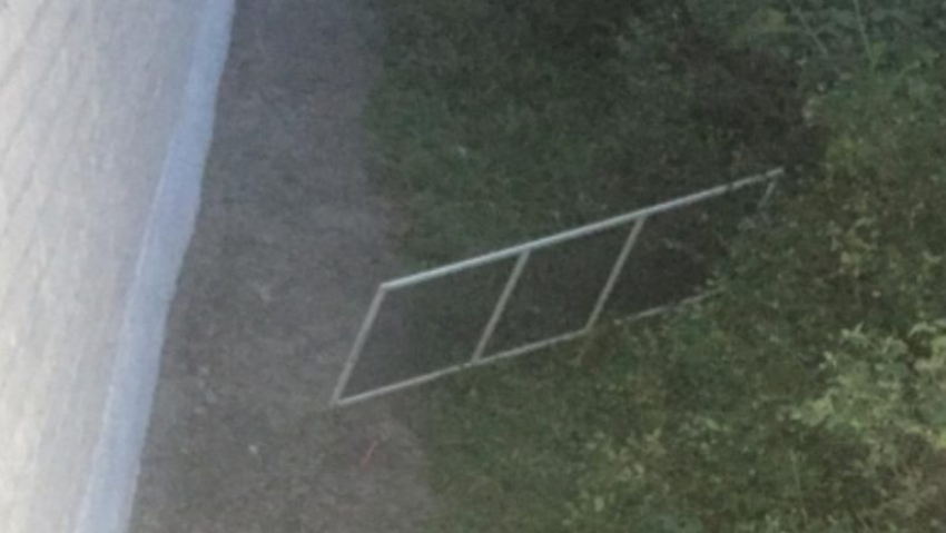 Из окна тамбовской больницы выпал ребёнок