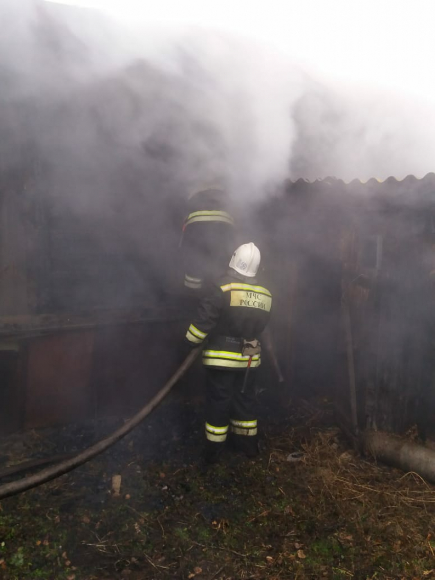 В Петровском районе в результате пожара погибли два человека