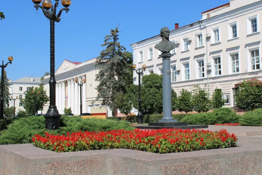 К 240-летию назначения Державина правителем Тамбовского наместничества установят новый памятник