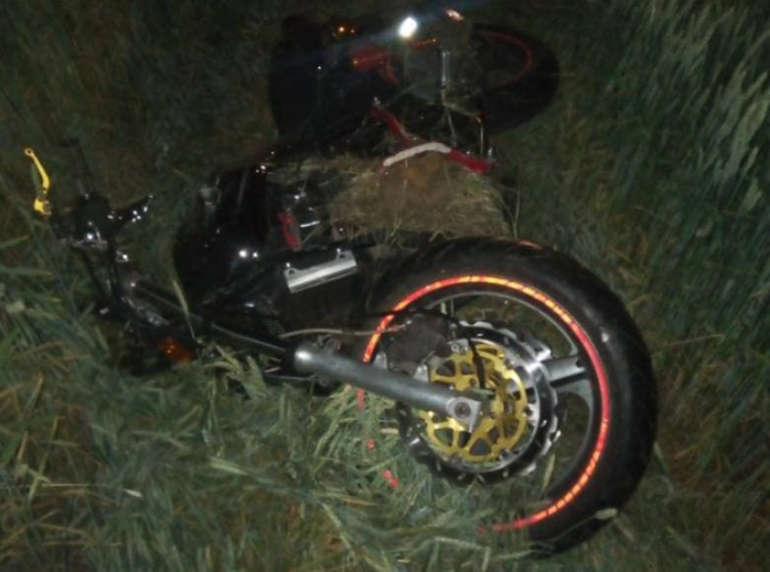 Ночью на въезде в Тамбов 28-летний мотоциклист столкнулся с грузовиком 