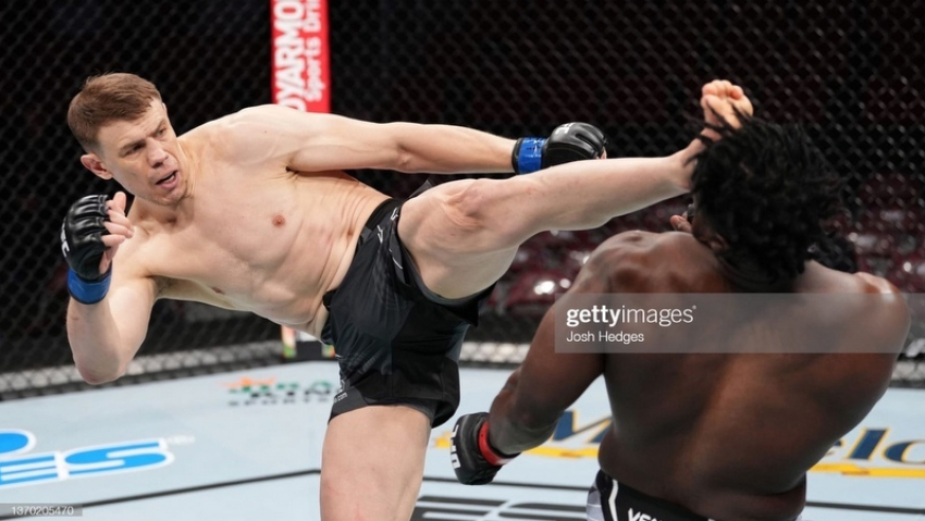 Тамбовчанин Максим Гришин победил американца на прошедшем турнире UFC