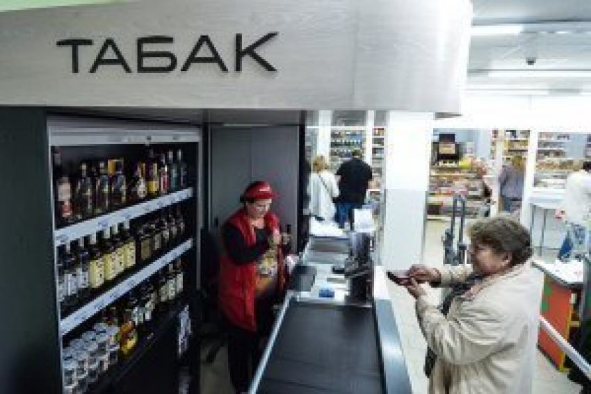 Директор магазина заплатит штраф за торговлю  табачными изделиями около школы