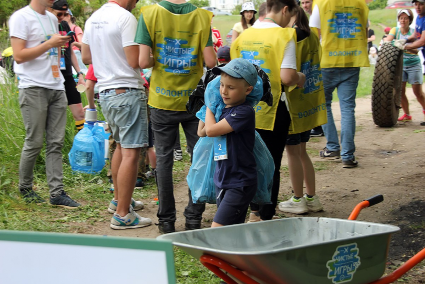 В Тамбове на «Чистых играх» собрали 2 тонны мусора за 2 часа
