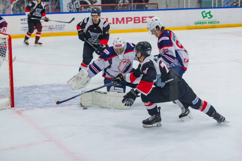 ХК «Тамбов» одержал третью победу подряд 