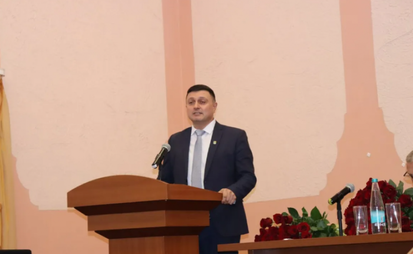 Гогита Хубулов вновь избран главой Мичуринского округа