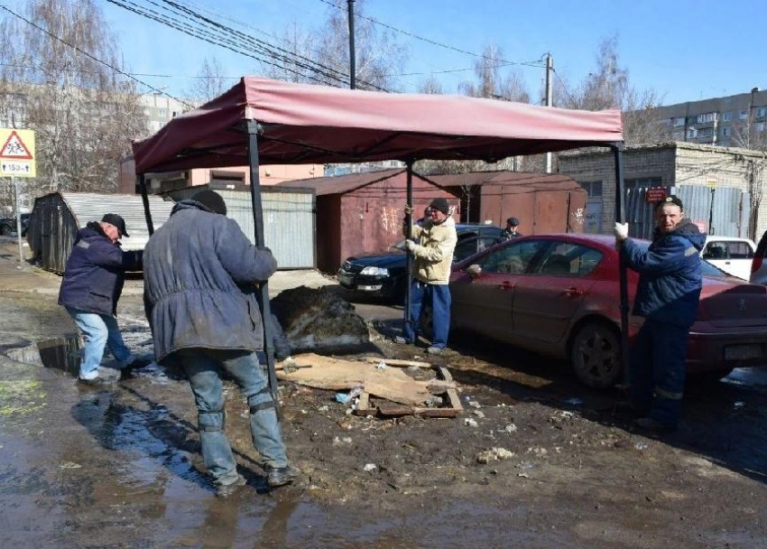 На севере Тамбова по просьбам жителей убрали брошенный павильон