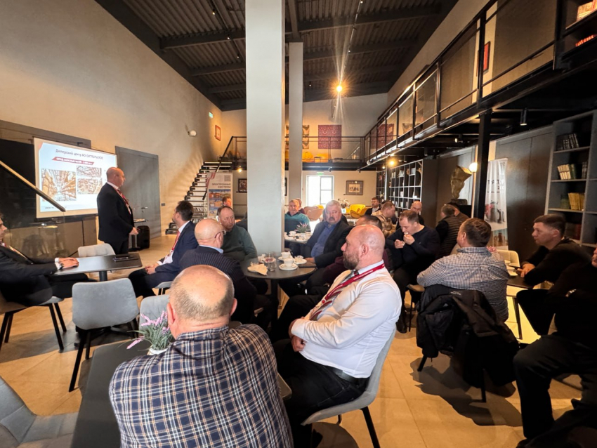 В Тамбовской области обсудили расширение поддержки аграриев при закупке техники «Ростсельмаш»