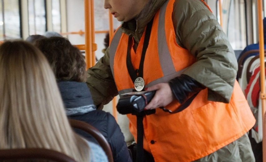 В Тамбове кондуктора автобуса уволили за хамство