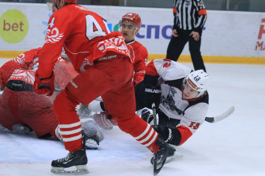 ХК «Ростов» отыгрался с 0:2 в матче против ХК «Тамбов»