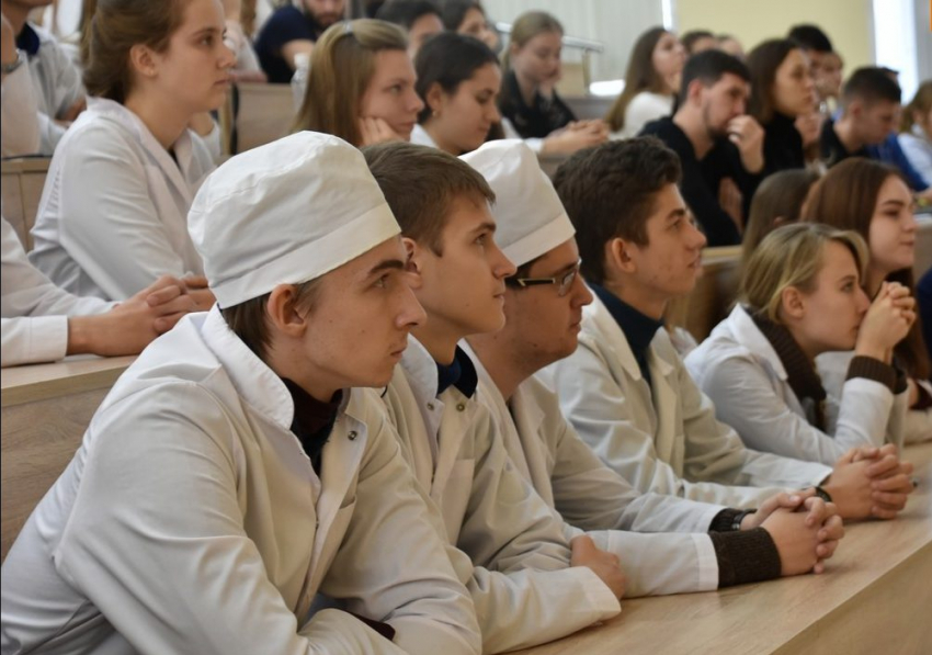 Российские медицинские ВУЗы готовы принять 234 тамбовских «целевика»