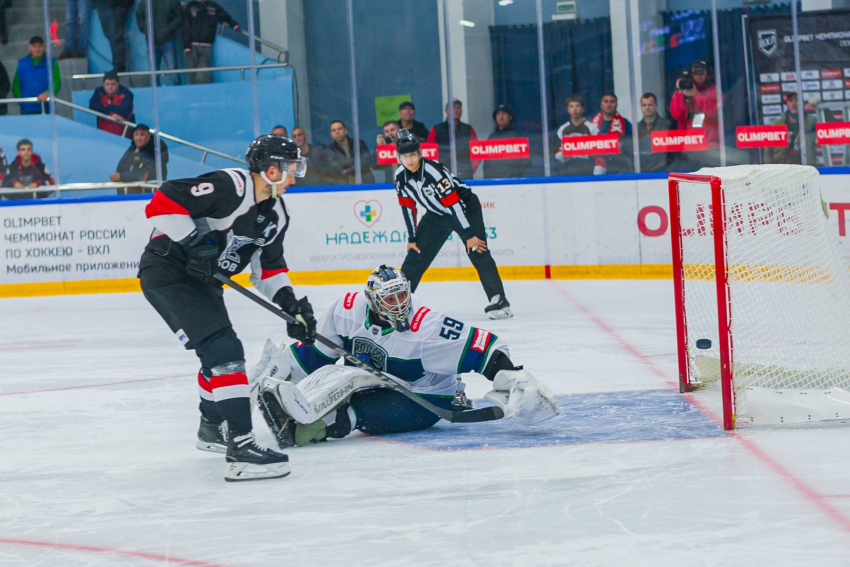 ХК «Тамбов» вырвал победу у «Югры», одолев «мамонтов» по буллитам