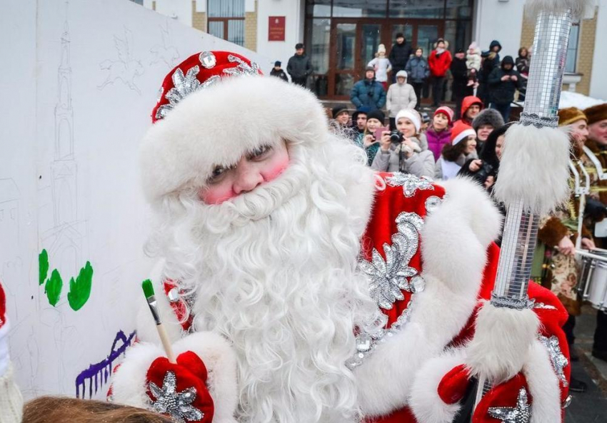 Дедов Морозов в тамбовских детских садах запрещать не собираются 