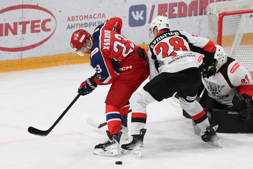 ХК «Тамбов» упустил победу в матче со «Звездой»