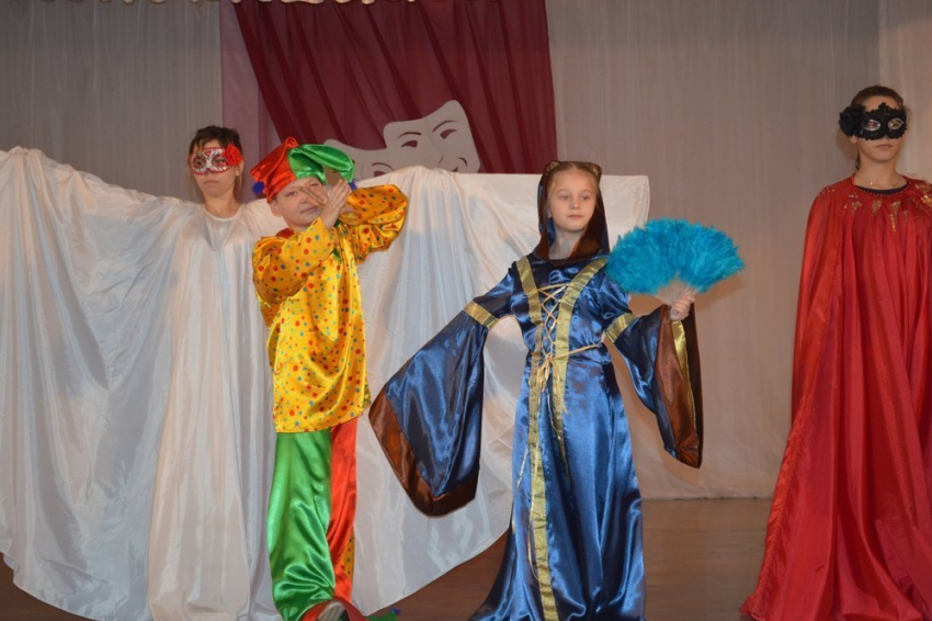 Юные театралы выступили на региональном этапе Всероссийского конкурса детских театральных коллективов «Театральная юность России». 