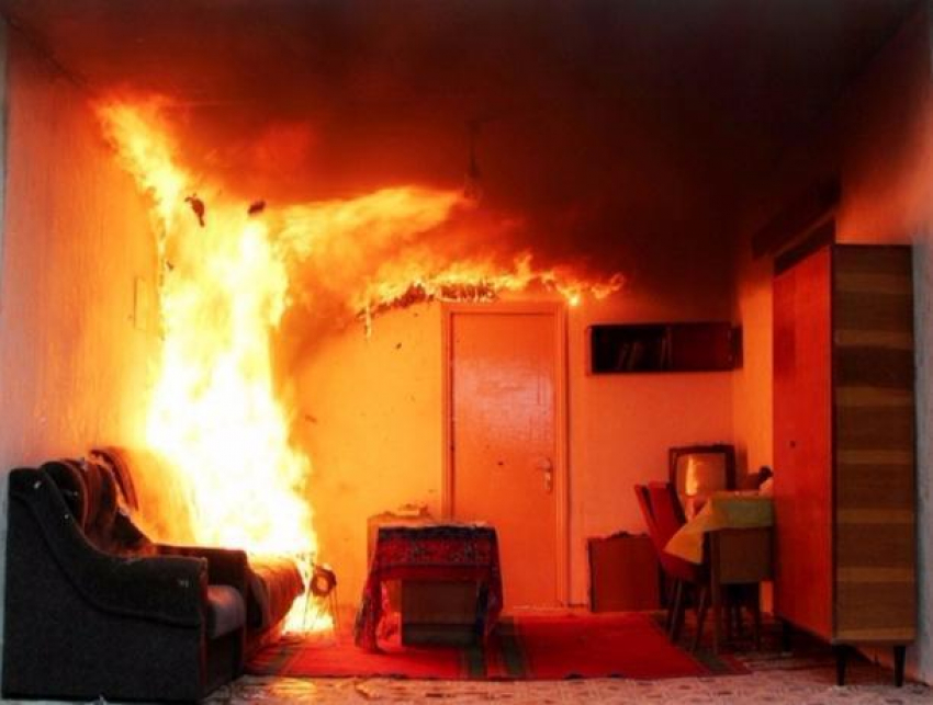 Два трупа обнаружены на пепелище жилого дома в Моршанске 