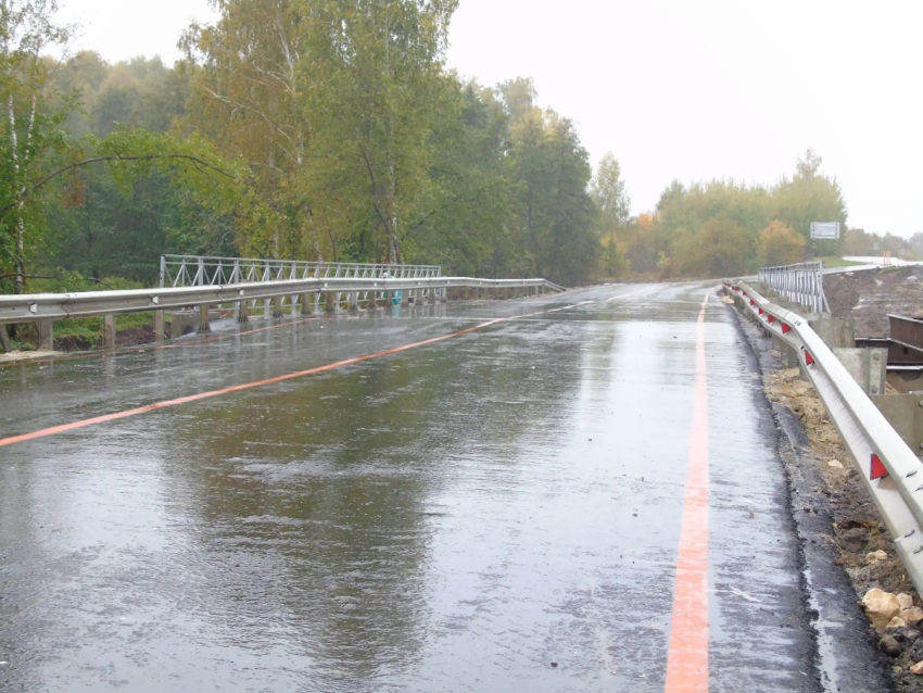Временный мост через Пячку открыли раньше срока