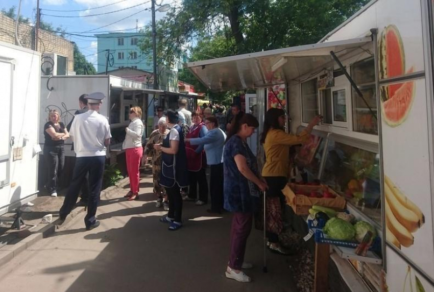 В Тамбове решили конфисковывать товар у нелегальных торговцев 