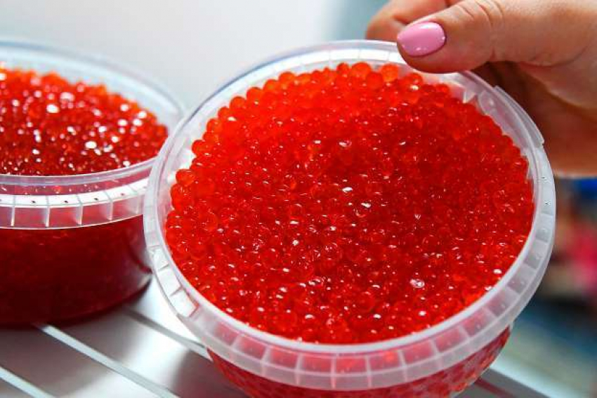 На тамбовские прилавки ожидают поступления контрафактной лососевой икры 