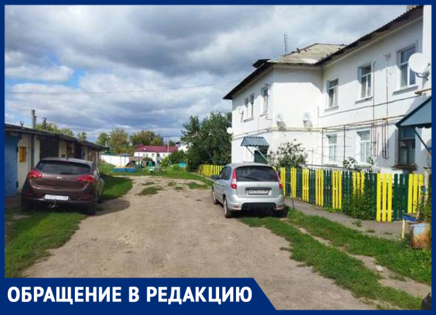 Уваровцам власти никак не могут починить дорогу