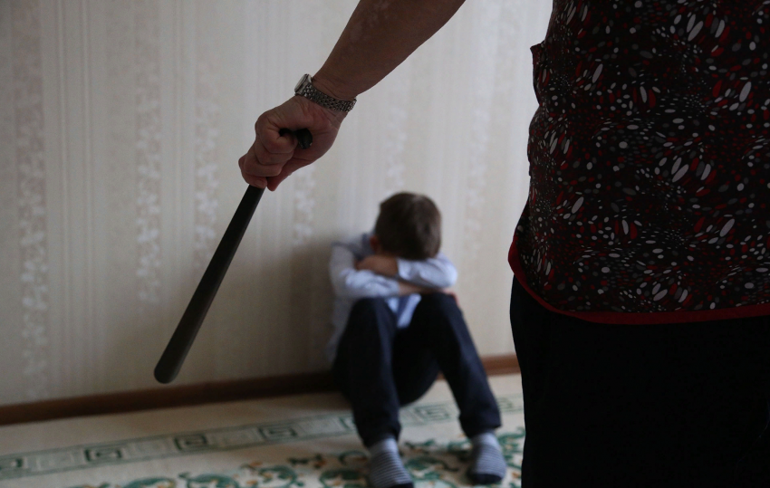 Две жительницы Рассказовского района издевались над приёмными детьми